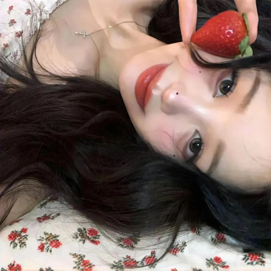 恋爱中的女人 高清封面